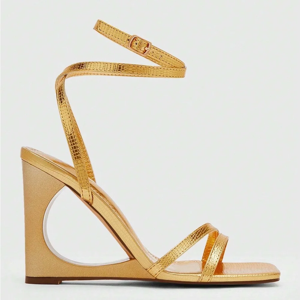 Cuccoo Gold open Wedge heels - Picture 3 of 11